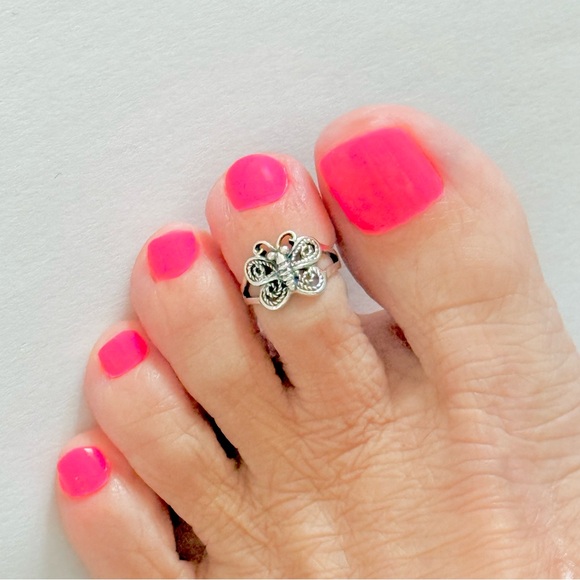 Sterling Silver Butterfly Toe Ring, Bug Rings, Insect Bugs, Butterflies, Wings - Picture 11 of 14